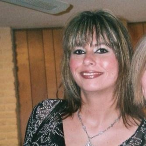 Meet your Posher, Tina - Picture 1 of 1